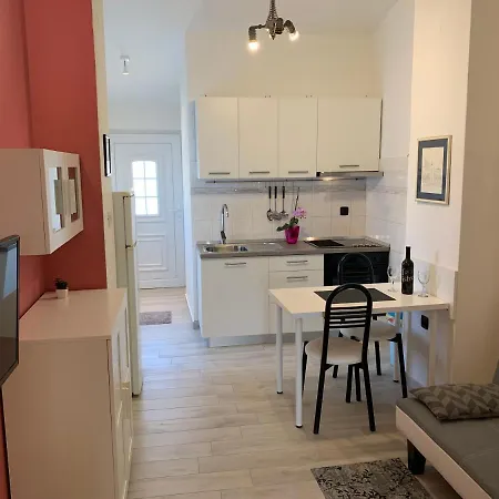 Martina ---80m From The Sea--- Пула