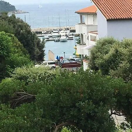 Martina ---80m From The Sea--- Апартаменти