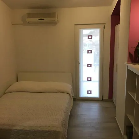 Martina ---80m From The Sea--- * Pula