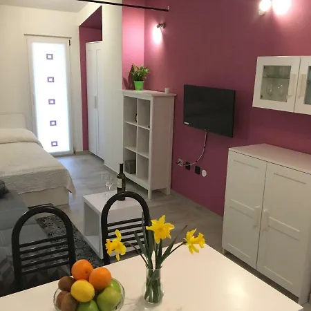 Appartement Martina ---80m From The Sea--- *