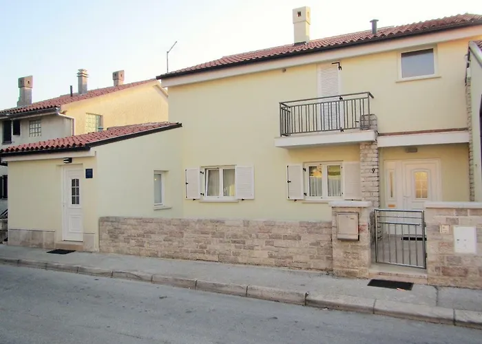 Apartment Martina ---80m From The Sea--- Pula