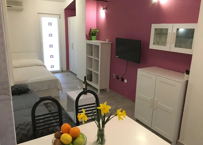 Apartment Martina ---80m From The Sea--- *